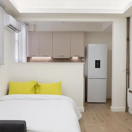 Cosy Athens Downtown Apartment-2